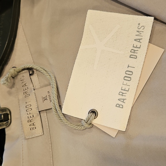 💕BAREFOOT DREAMS Washed Satin Piped Nightshirt Love Embroidery Dove Gray XL NWT - Picture 12 of 16